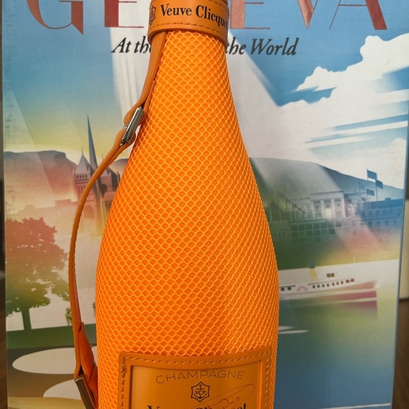 Veuve Clicquot Brut - Drink Holder 🧡🧡🧡🧡🥂🍾 - Picture 1 of 3